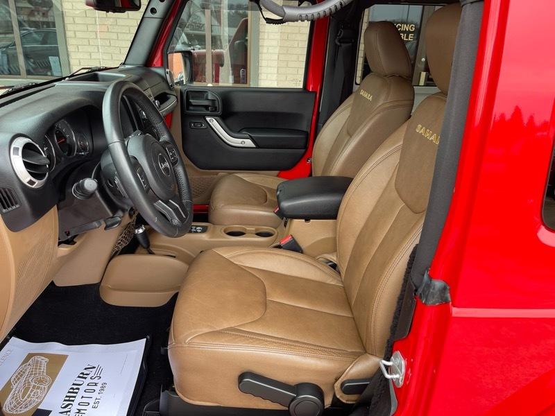 Jeep Wrangler Sahara 4WD 2015