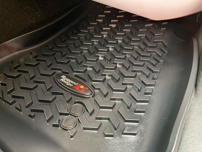 Jeep Wrangler Sahara 4WD 2015