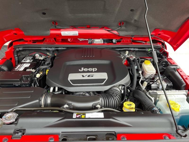 Jeep Wrangler Sahara 4WD 2015