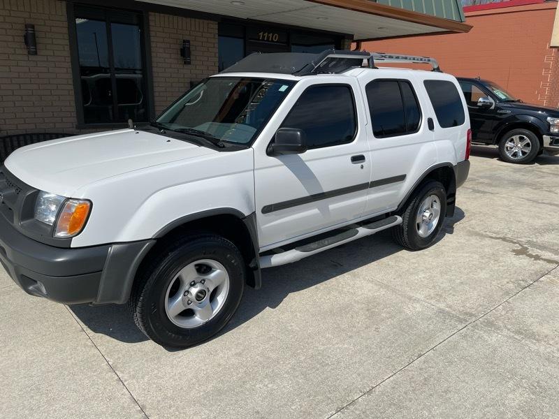Nissan Xterra SE 4WD 2001