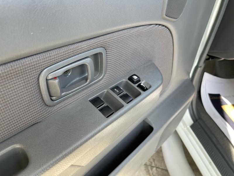 Nissan Xterra SE 4WD 2001