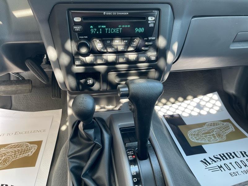 Nissan Xterra SE 4WD 2001