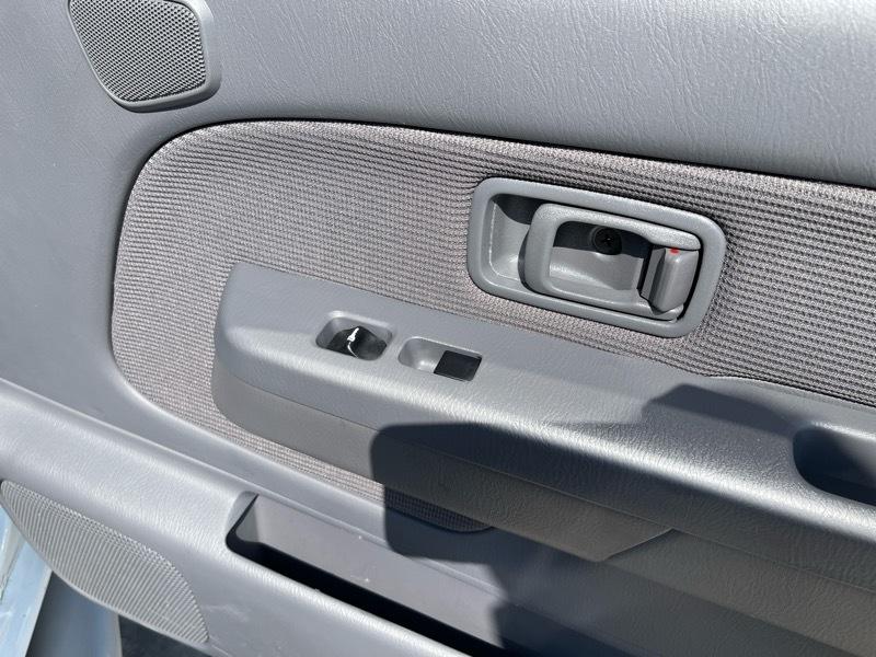 Nissan Xterra SE 4WD 2001