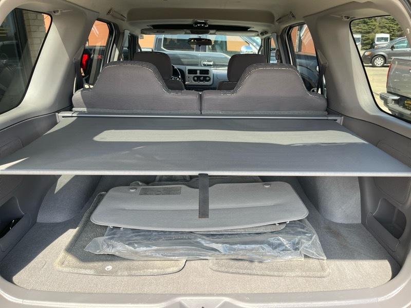 Nissan Xterra SE 4WD 2001