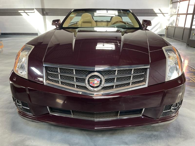 Cadillac XLR Platium Convertible 2009