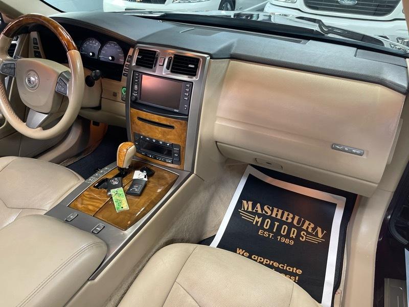 Cadillac XLR Platium Convertible 2009