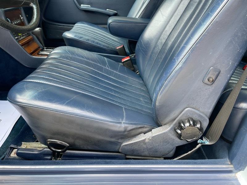 Mercedes-Benz 300 CDT 1984