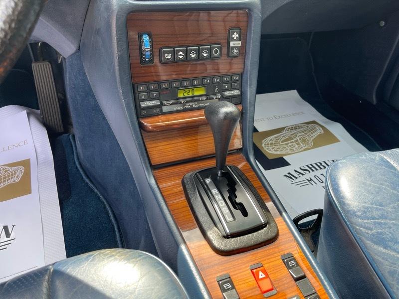 Mercedes-Benz 300 CDT 1984