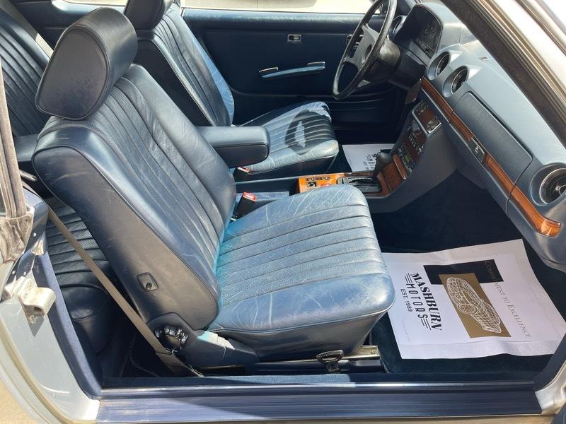 Mercedes-Benz 300 CDT 1984