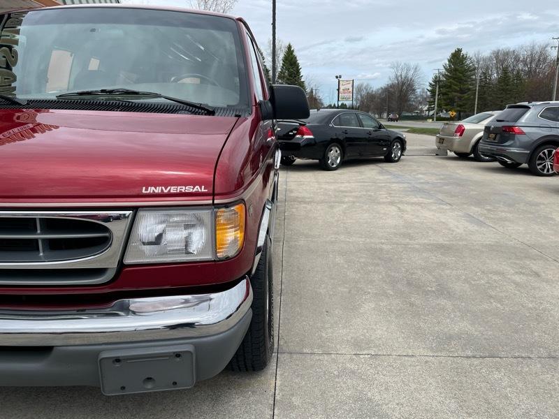 Ford Econoline E150 1999