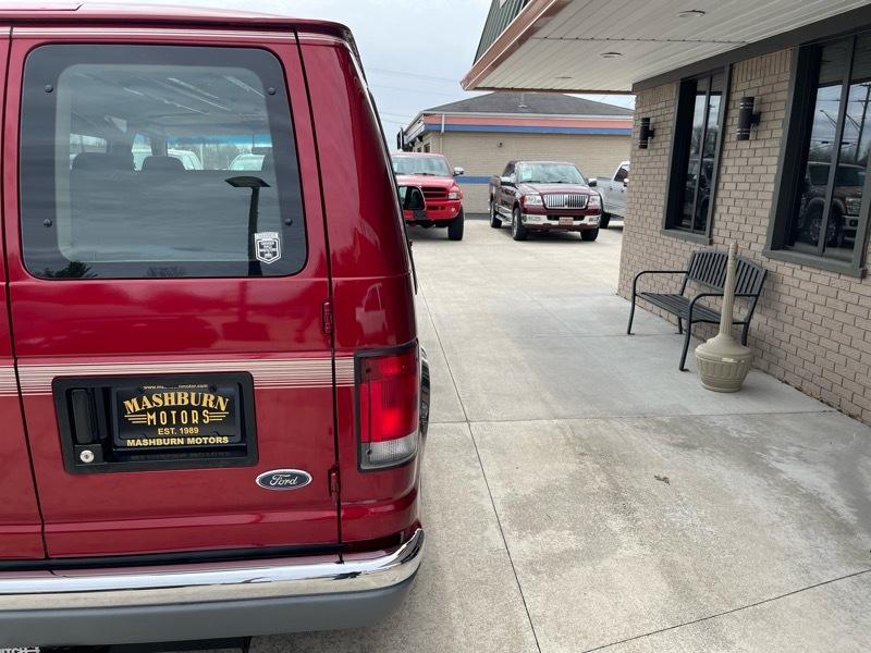 Ford Econoline E150 1999