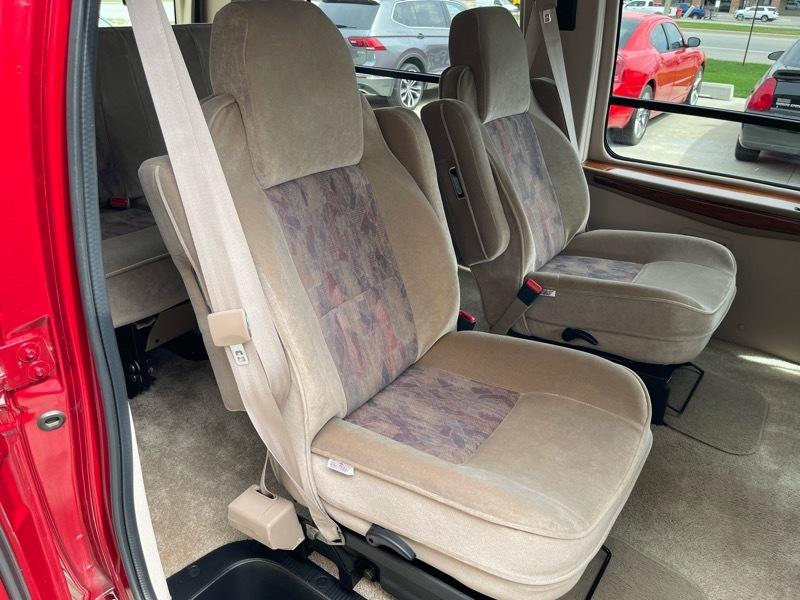 Ford Econoline E150 1999