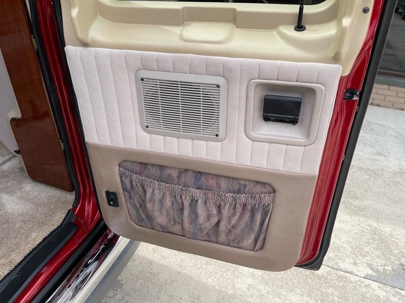 Ford Econoline E150 1999