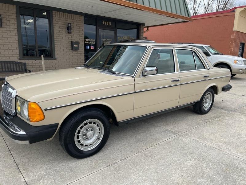 Mercedes-Benz 300 DT 1982