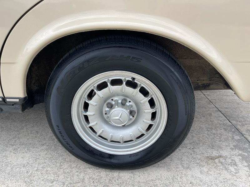 Mercedes-Benz 300 DT 1982