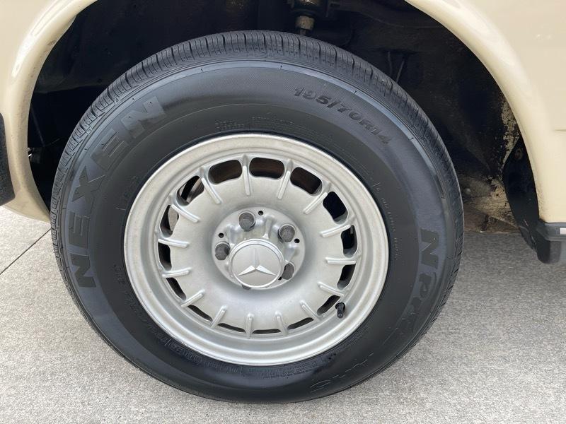 Mercedes-Benz 300 DT 1982