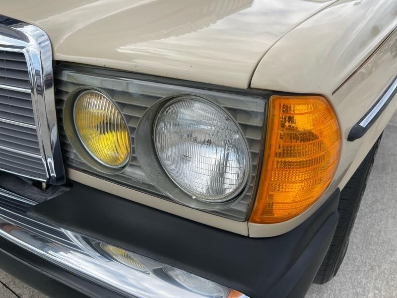 Mercedes-Benz 300 DT 1982