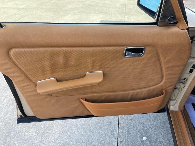 Mercedes-Benz 300 DT 1982