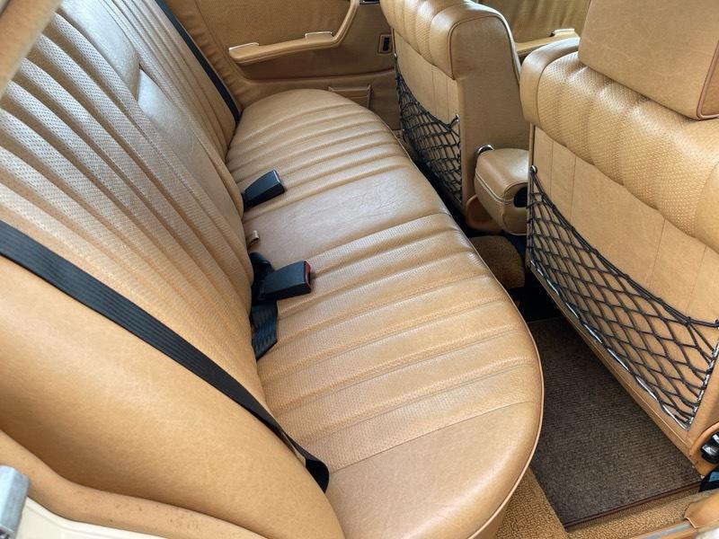 Mercedes-Benz 300 DT 1982