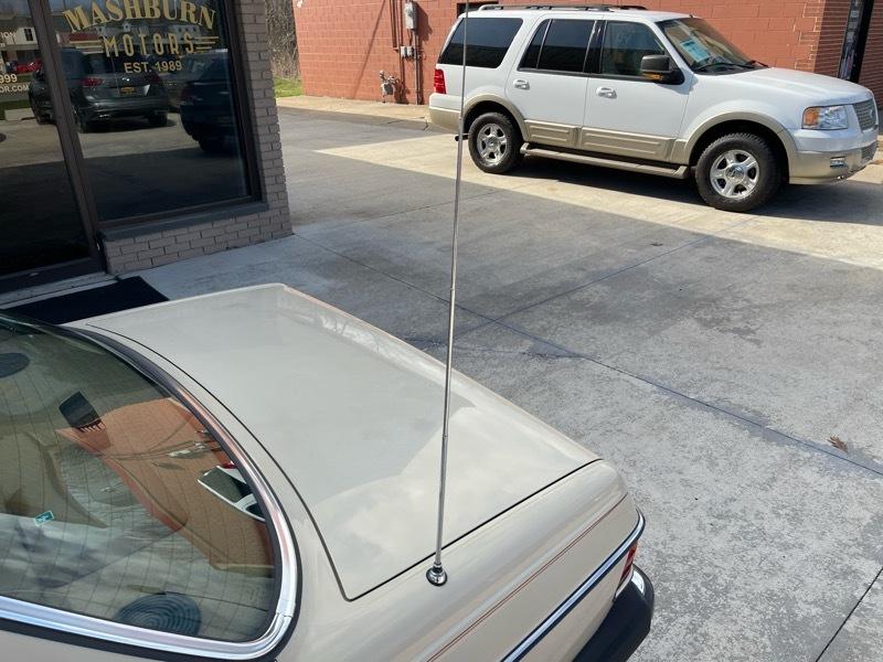 Mercedes-Benz 300 DT 1982