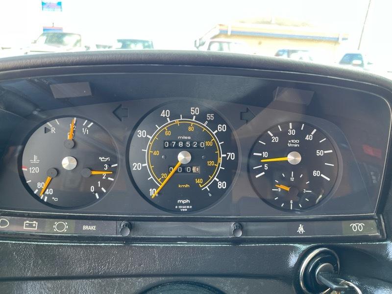 Mercedes-Benz 300 DT 1982