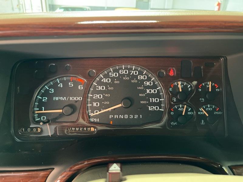 Cadillac Escalade 4WD 1999