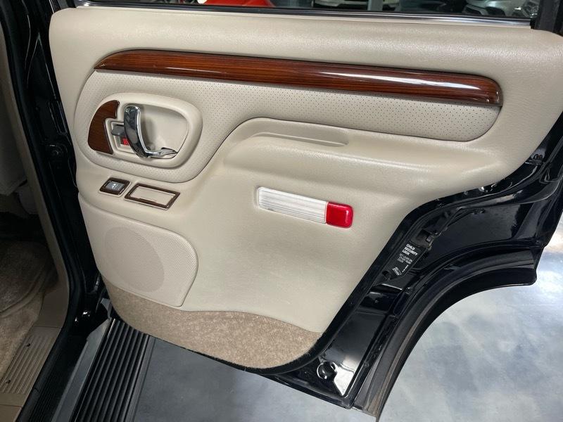 Cadillac Escalade 4WD 1999