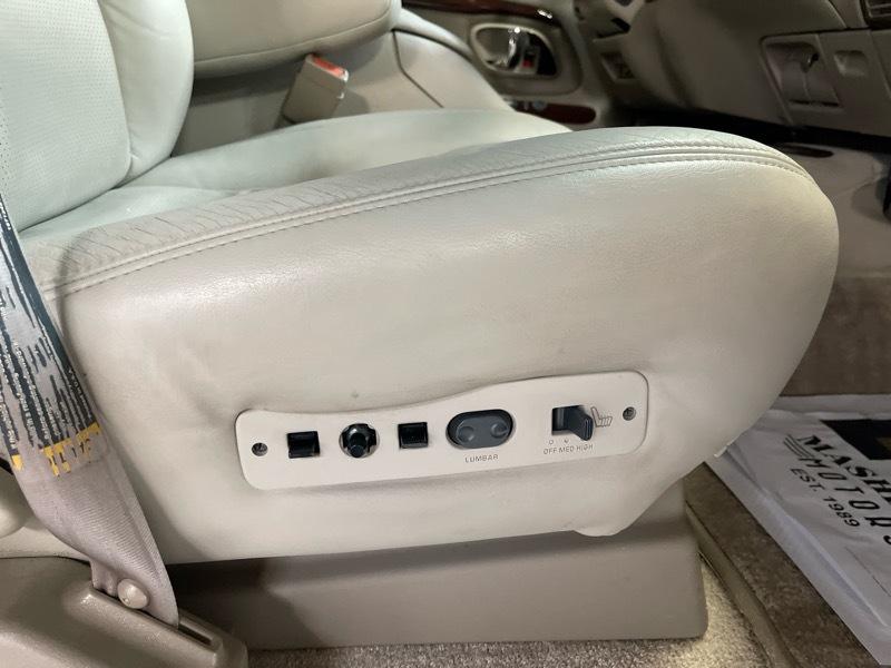 Cadillac Escalade 4WD 1999