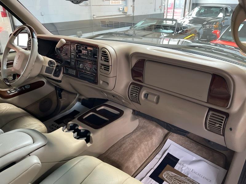 Cadillac Escalade 4WD 1999