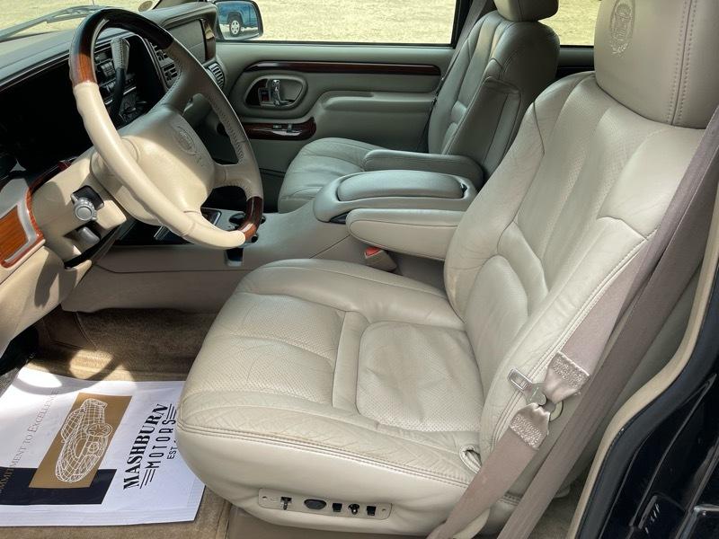 Cadillac Escalade 4WD 1999