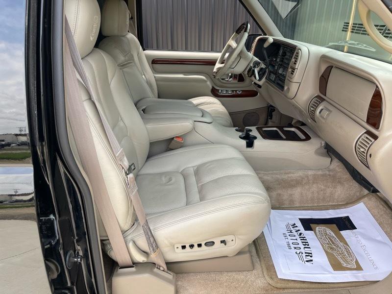 Cadillac Escalade 4WD 1999
