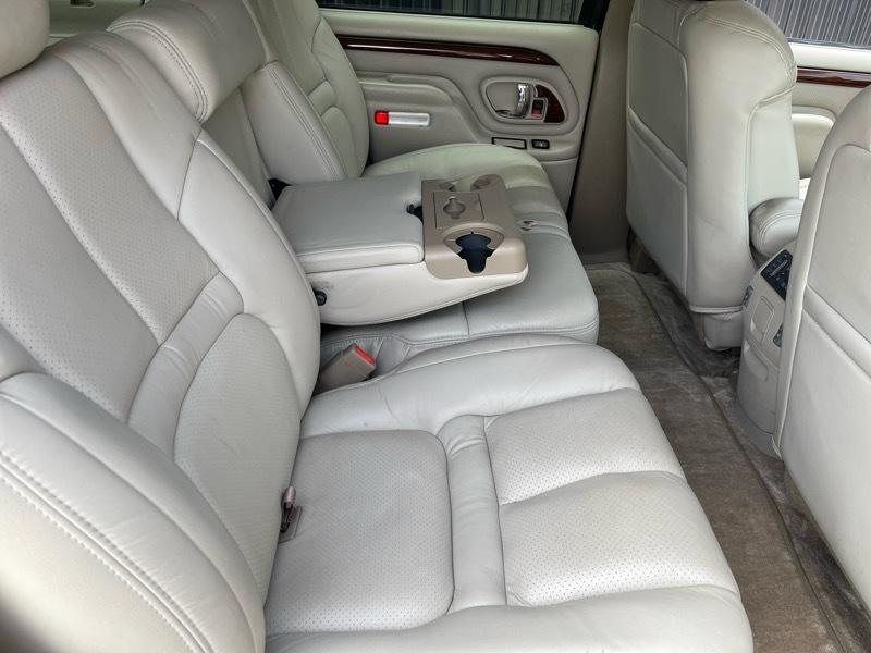 Cadillac Escalade 4WD 1999