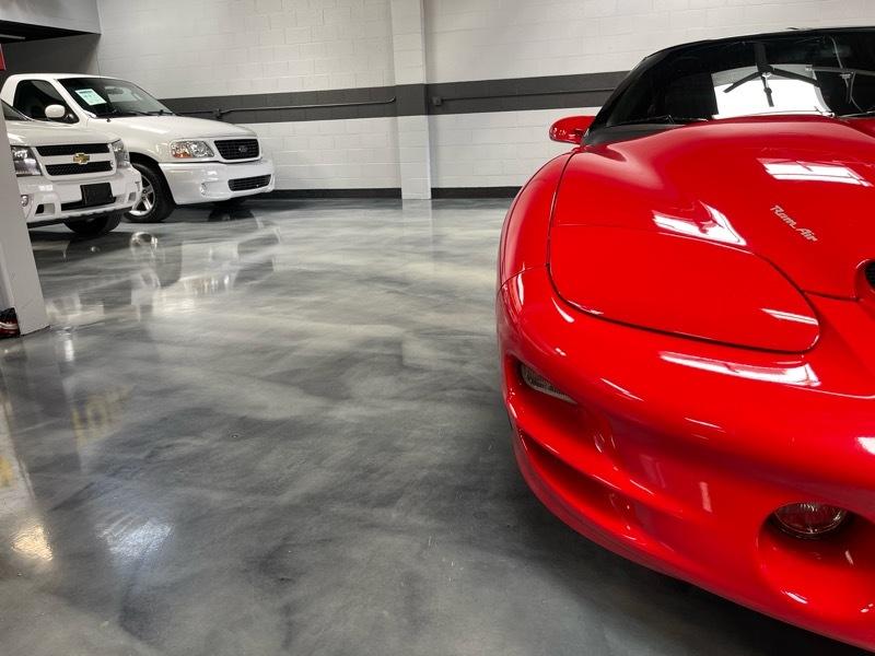 Pontiac Firebird Trans Am 2D Coupe 2000