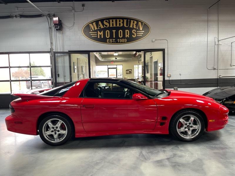 Pontiac Firebird Trans Am 2D Coupe 2000