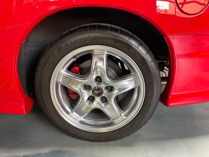 Pontiac Firebird Trans Am 2D Coupe 2000