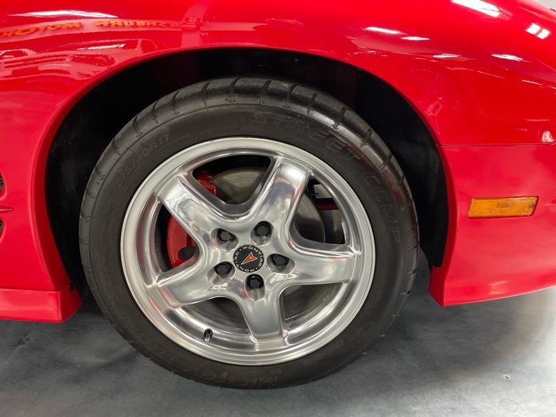 Pontiac Firebird Trans Am 2D Coupe 2000