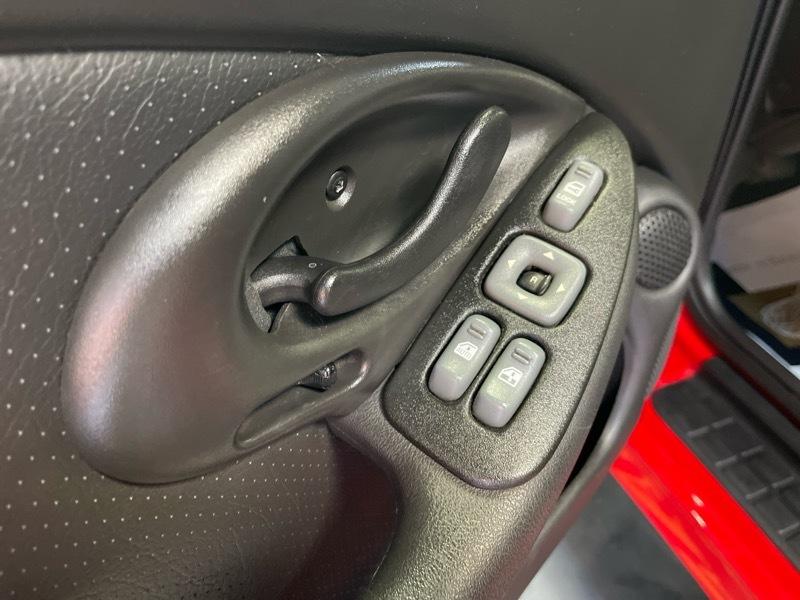 Pontiac Firebird Trans Am 2D Coupe 2000