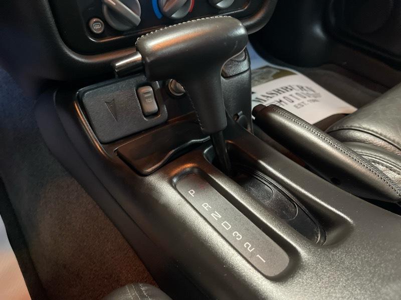 Pontiac Firebird Trans Am 2D Coupe 2000