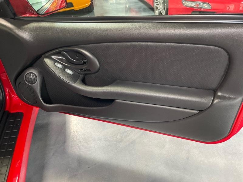 Pontiac Firebird Trans Am 2D Coupe 2000