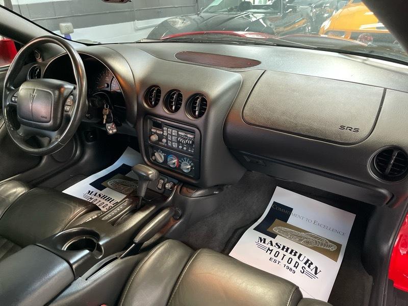 Pontiac Firebird Trans Am 2D Coupe 2000