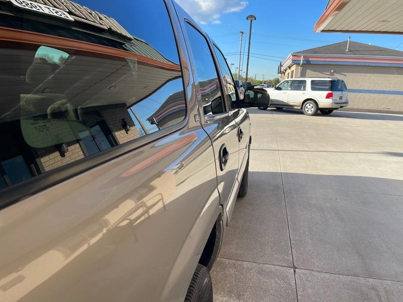 Chevrolet Tahoe 2WD 4dr LS 2000