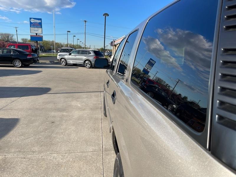 Chevrolet Tahoe 2WD 4dr LS 2000