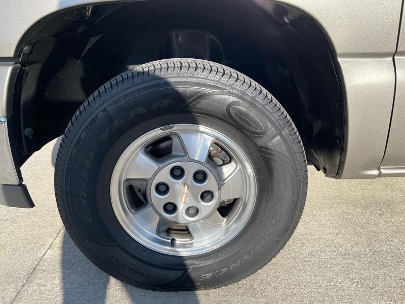 Chevrolet Tahoe 2WD 4dr LS 2000