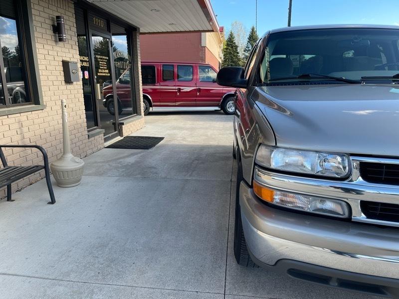 Chevrolet Tahoe 2WD 4dr LS 2000