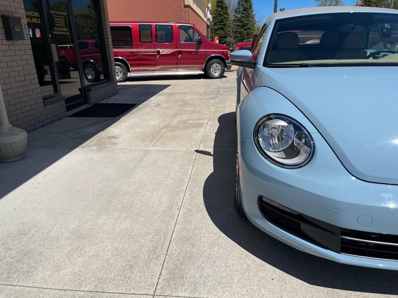Volkswagen Beetle 1.8T PZEV Convertible 2015