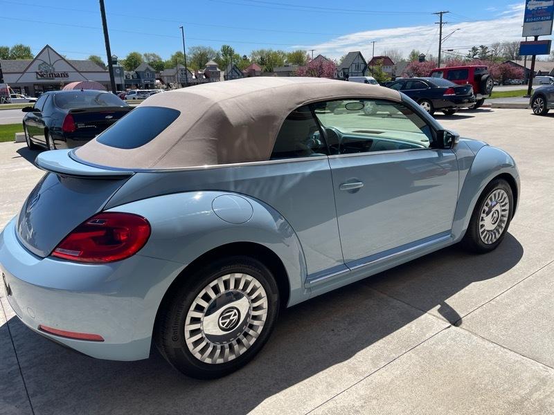 Volkswagen Beetle 1.8T PZEV Convertible 2015
