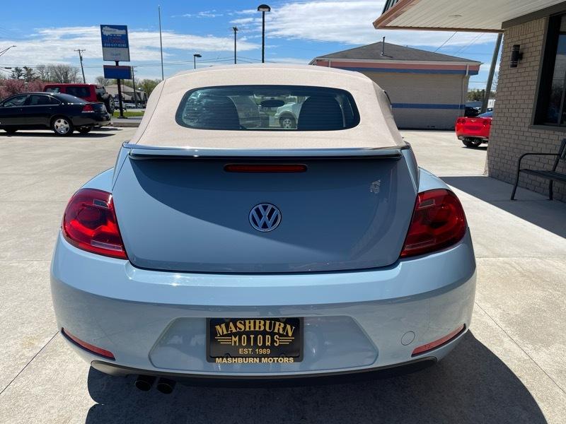 Volkswagen Beetle 1.8T PZEV Convertible 2015
