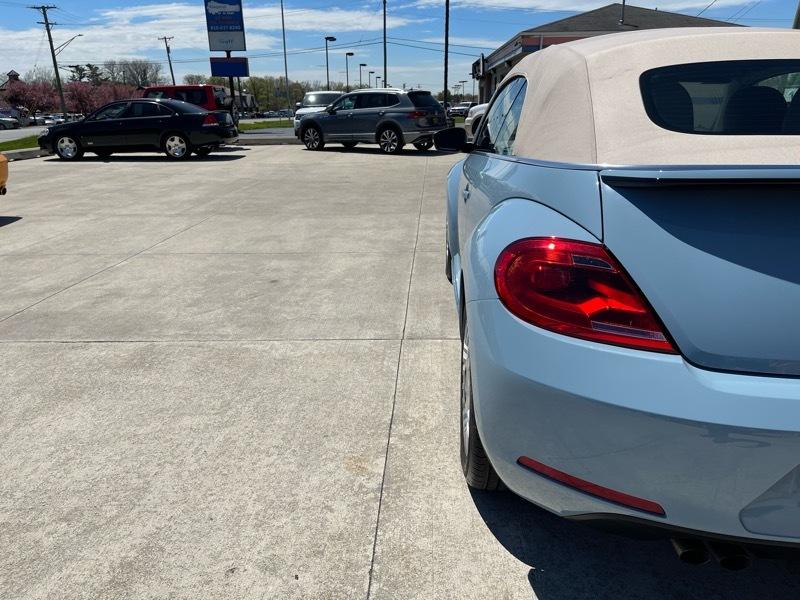 Volkswagen Beetle 1.8T PZEV Convertible 2015