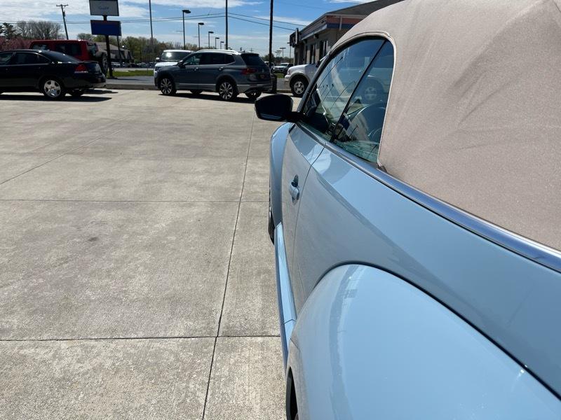 Volkswagen Beetle 1.8T PZEV Convertible 2015