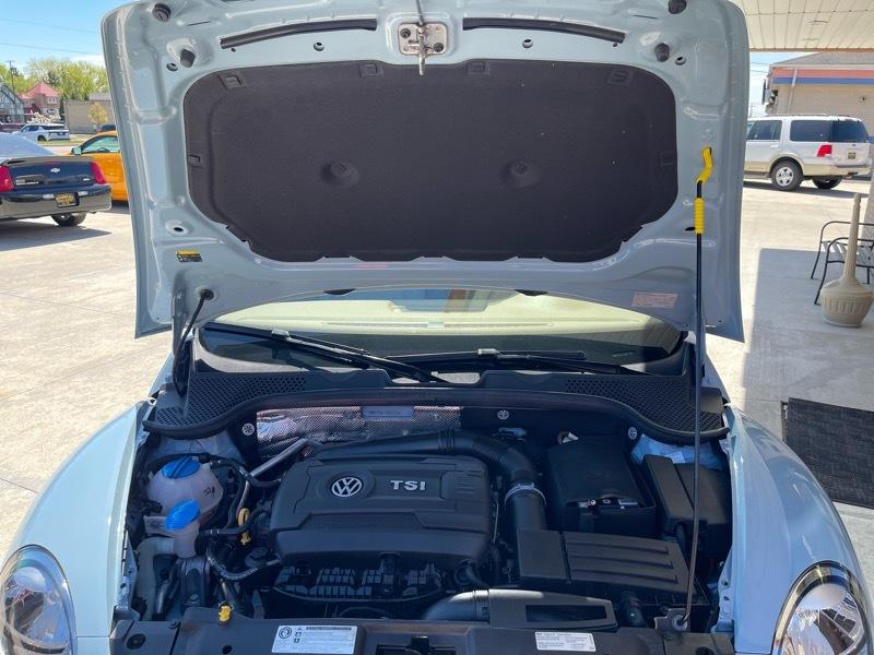 Volkswagen Beetle 1.8T PZEV Convertible 2015